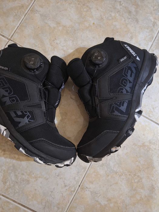 Боти adidas Terreks