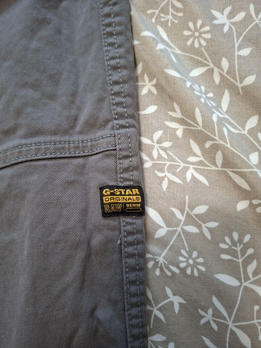 Продавам панталон G star