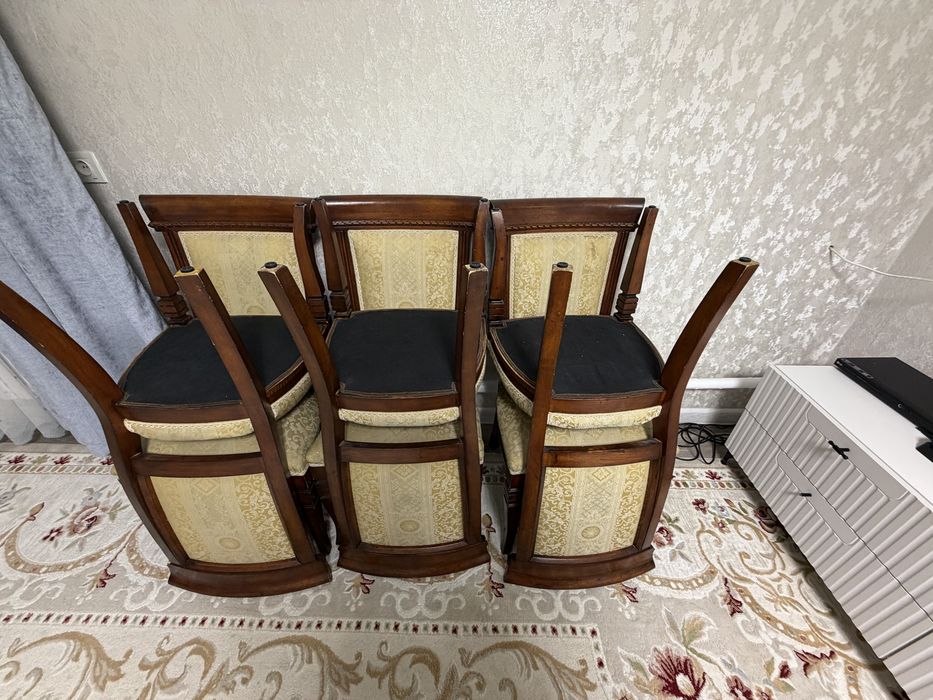 Комплект из 6 стульев