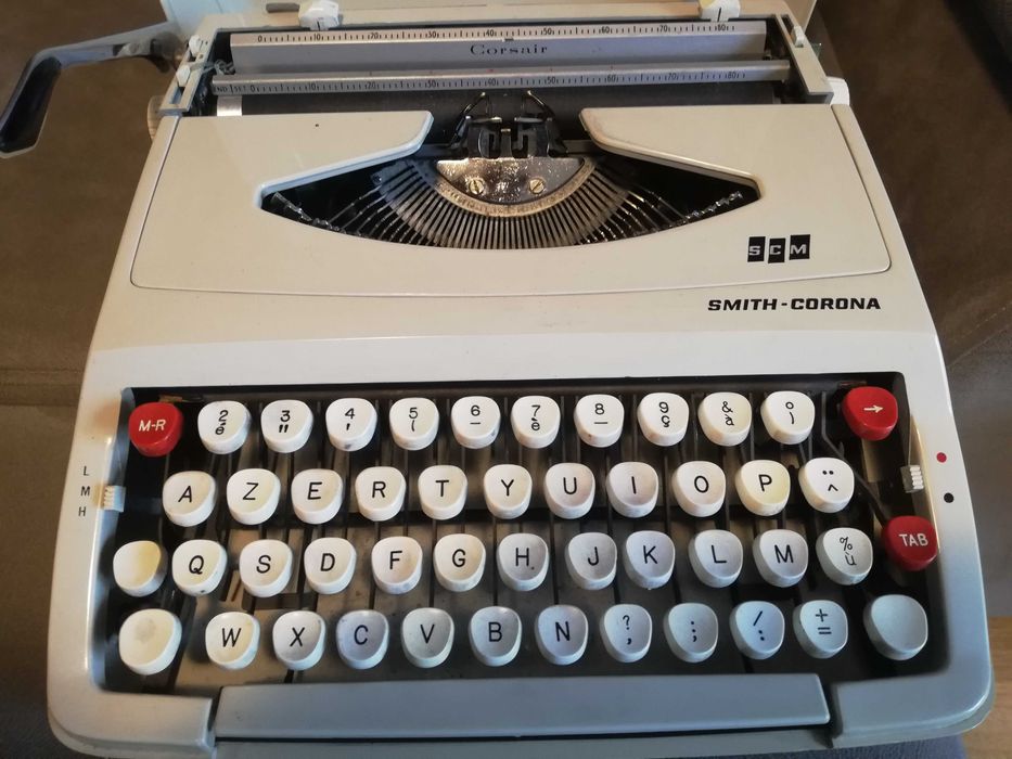 Mașina de scris SCM SMITH CORONA Impecabil