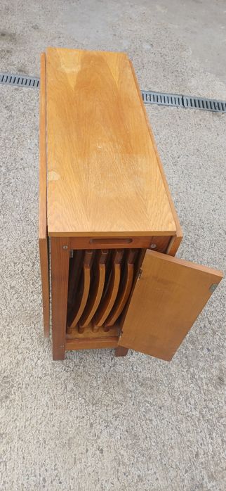 Masa extensibila+4 scaune.