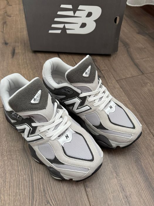 New Balance 9060 white grey