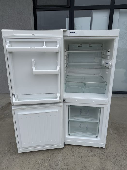 Хладилник с фризер Либхер 135см