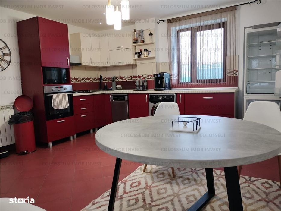 Vila 7 camere,4 bai - Zona Darste