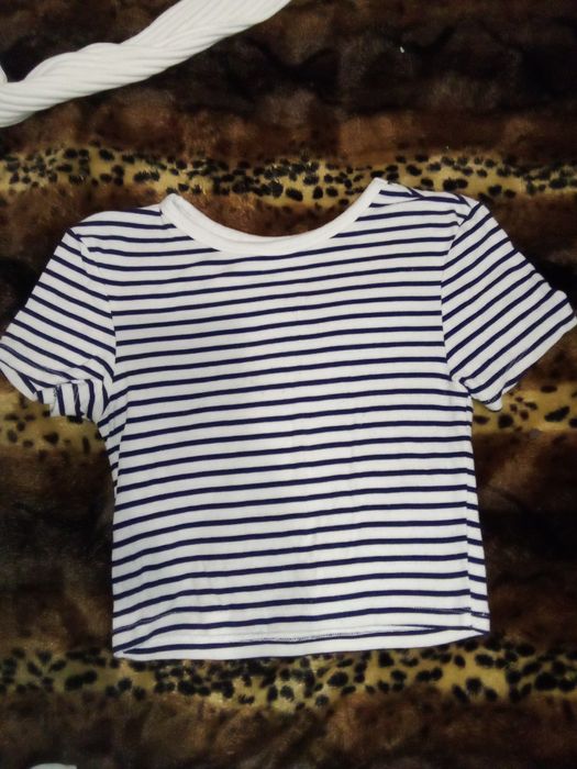 Новая одежда, одевала 1-2 раза