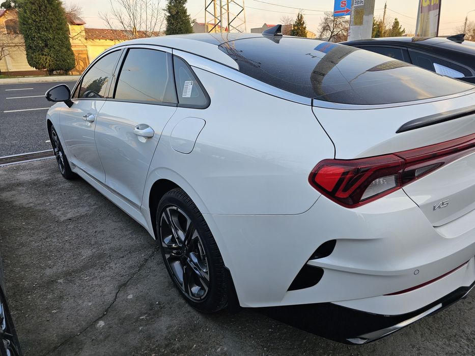 Kia k5. GT-Line.2.5l.Ful. Yili 2023. Yurgani 14500. Narxi 32500