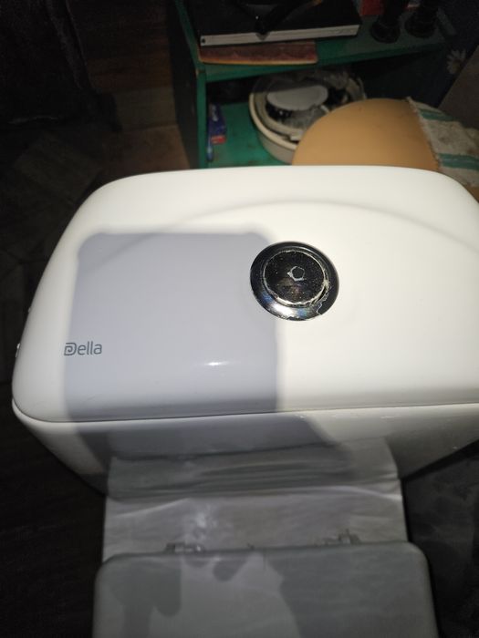 Продаётся унитаз