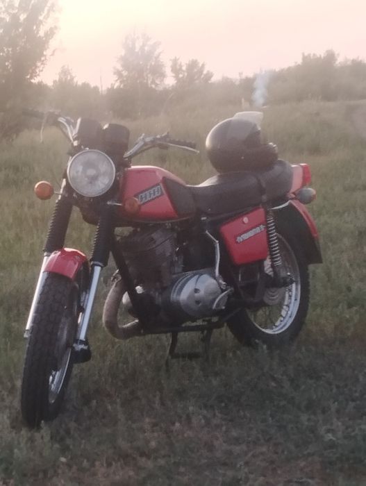 Продам Иж планета 5