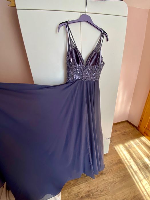 Официална рокля с циркони