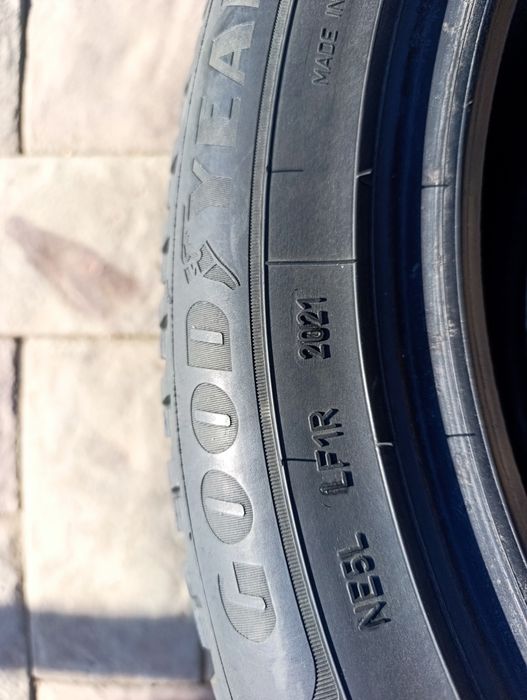 Шины зимние 225/55/R18 комплект б/у
