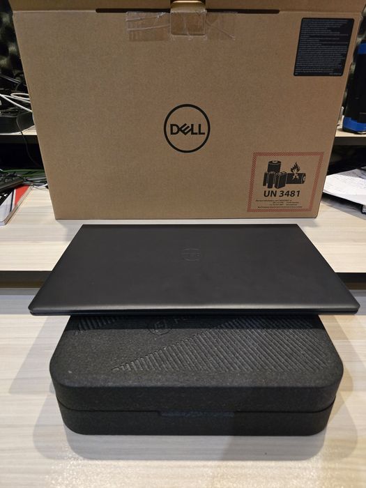 DELL Vostro 3520- I5 12Gen 16 Ram-1TB SSD