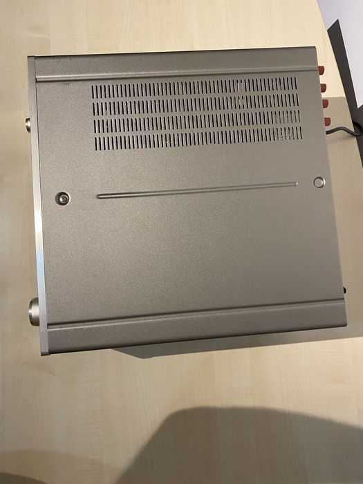 Statii Denon AVC-A10 SE si Marantz SR 7500