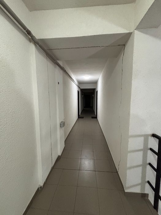 Ofer spre închiriere garsoniera
