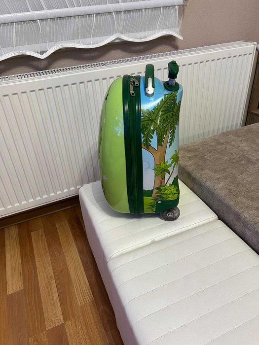 Детски куфар ръчен