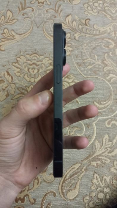 Айфон 14 про коробка имеется