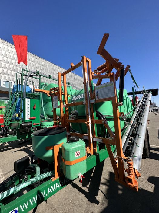Прицепной опрыскиватель AVAGRO-TT25