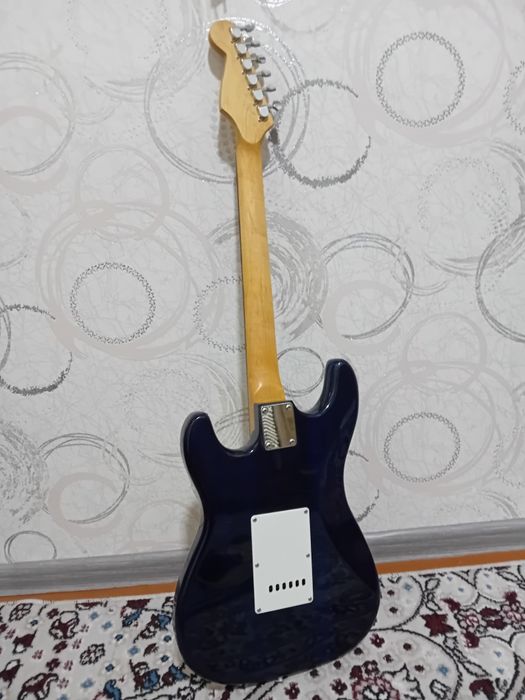 Elektro gitara Fender Startocaster