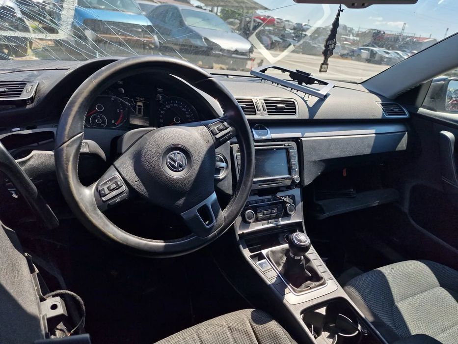 Dezmembram Volkswagen PassaT B7, 2.0 Euro 5, cod CFF, Blue Motion