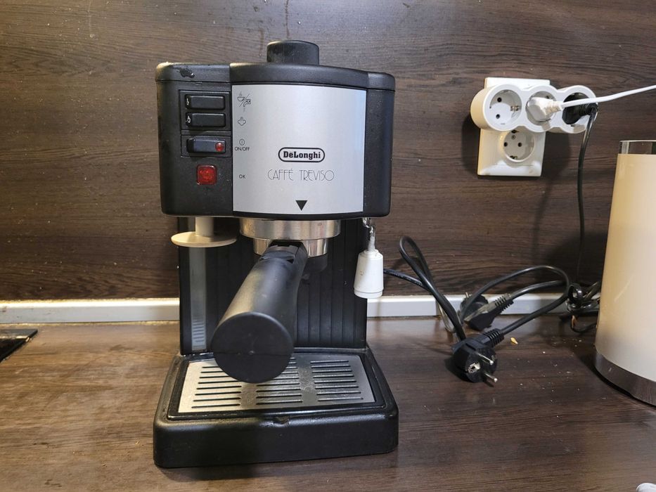 Кафемашина DeLonghi Caffè Treviso 15 bar