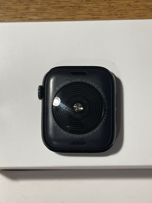 Часы Apple watch SE 2 44
