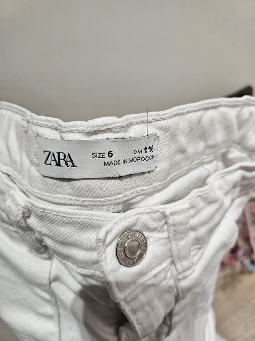 Продам детские джинсы Zara