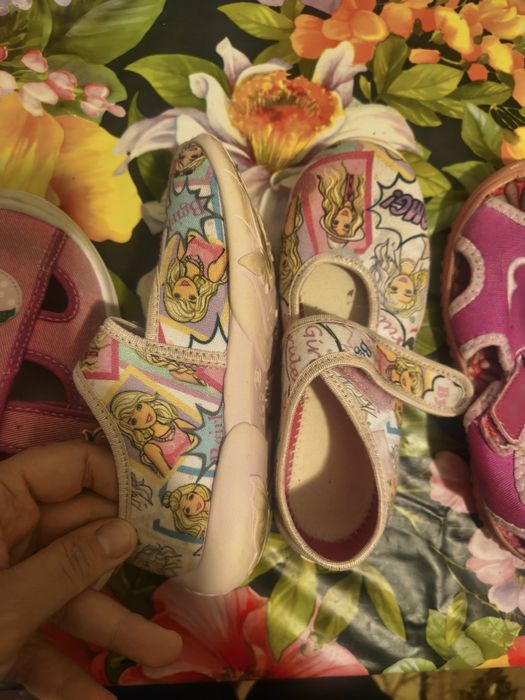 Пантофи/обувки за момиче размер 30