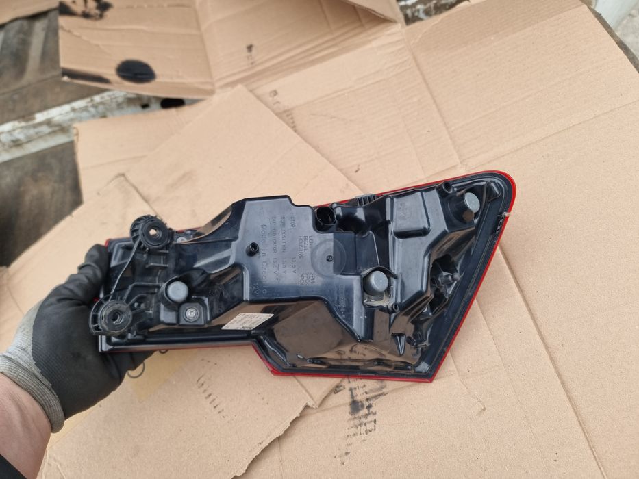 tripla stop led stanga skoda octavia 4 cod 5E3945207