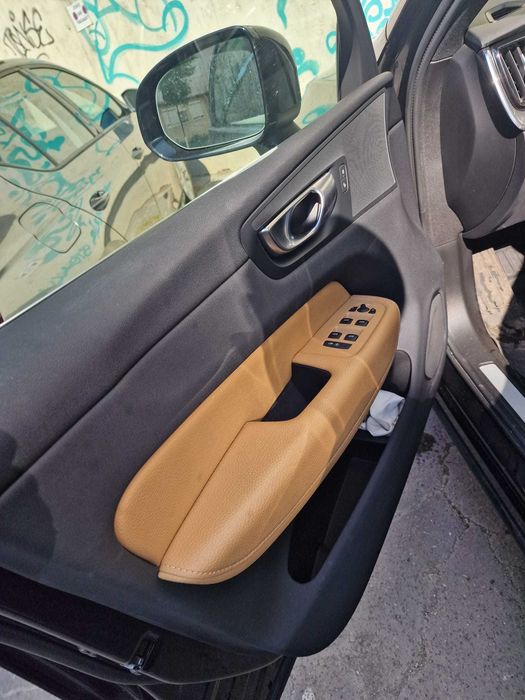 Vand Volvo XC60 T8 Twin Engine Plug-in Hybrid AWD, 2019, Euro 6