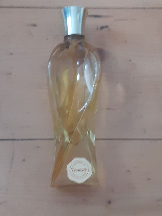 De vanzare parfum