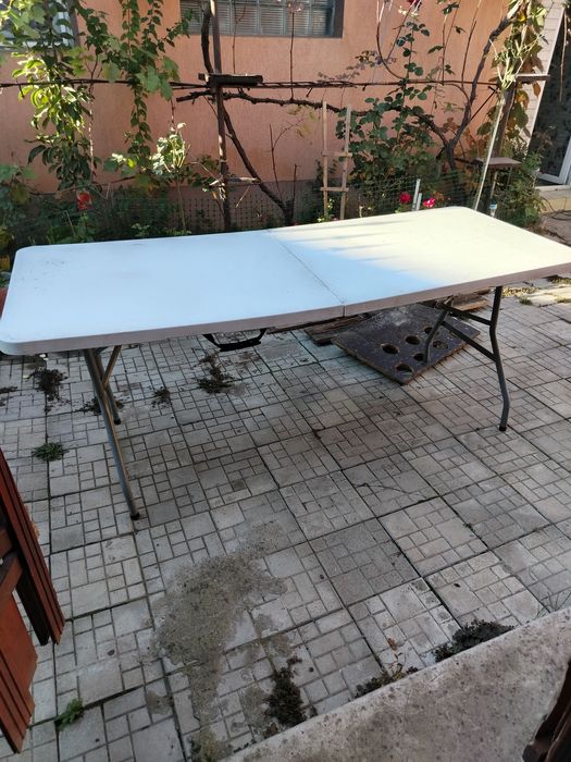 Masa rabatabilă picnic-voiaj.