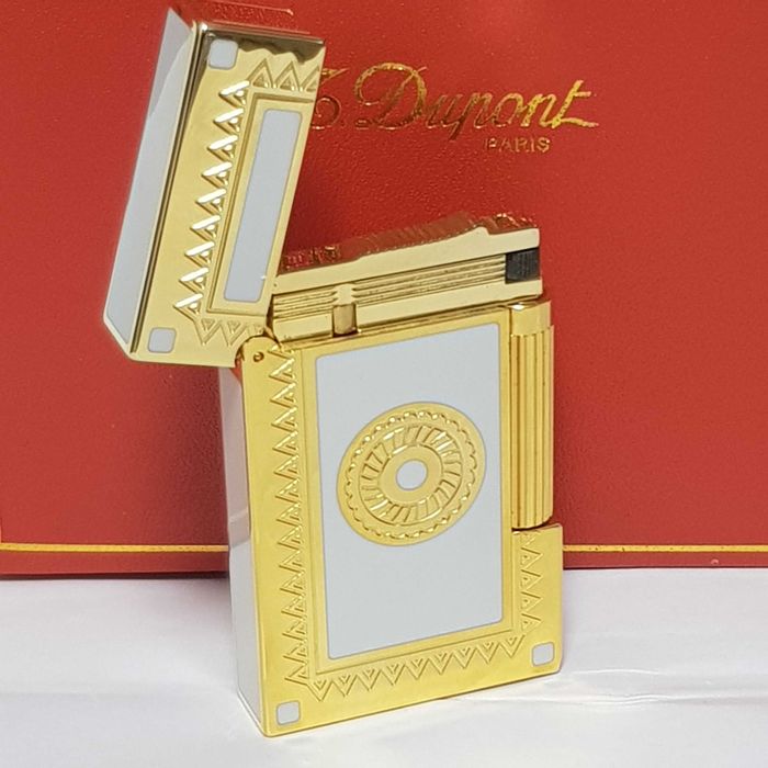 Bricheta ST. Dupont White-Gold/ cutie cadou