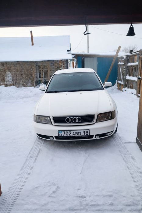 Продам ауди а4б5 1,8 обем