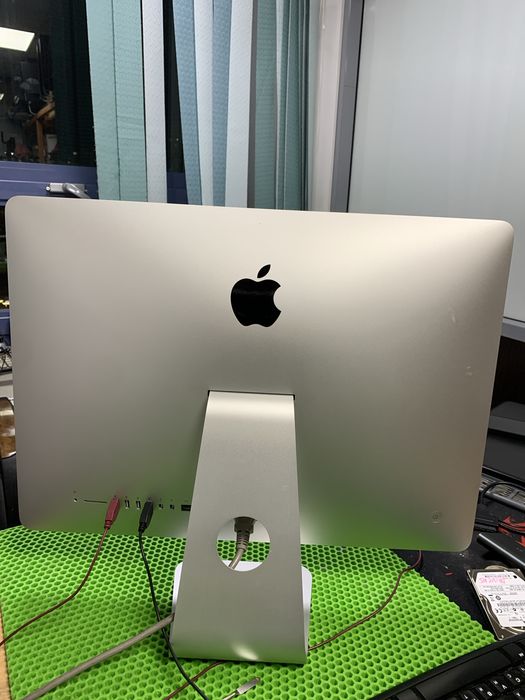 iMac 21 late 2013. В коробке. Рассрочка.