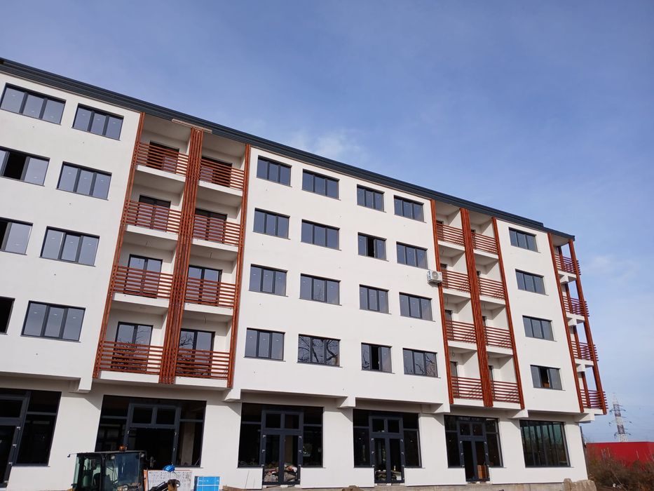 Vand/ inchiriez Spatii comerciale 70mp-1400mp!