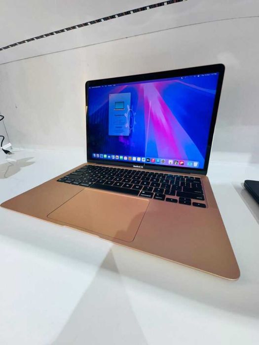 ОТЛИЧЕН 13" M1 MacBook Air А2337(2020) Rose Gold