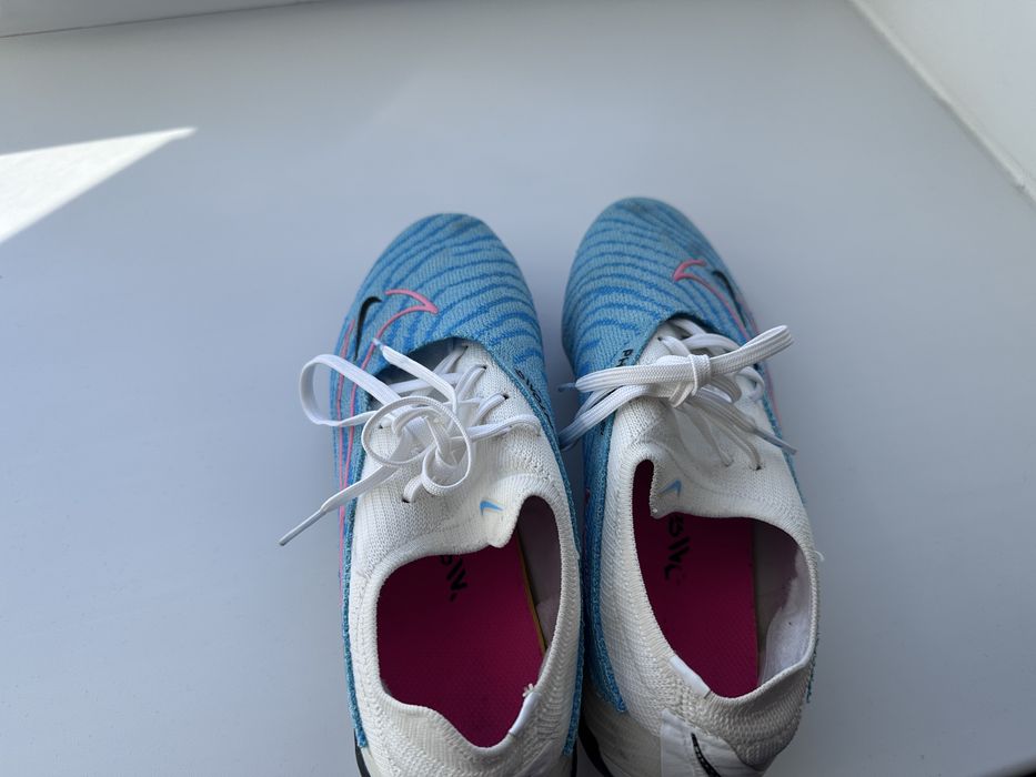 Продам бутсы мужские