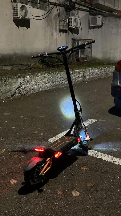 Trotineta electrica KuKirin G3 PRO Modificată