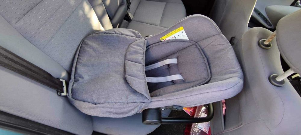 Бебешко столче за кола