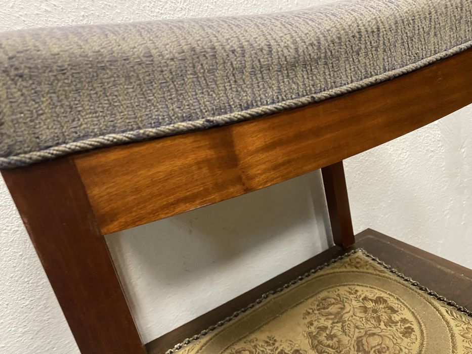 Стар френски стол за пиано табуретка