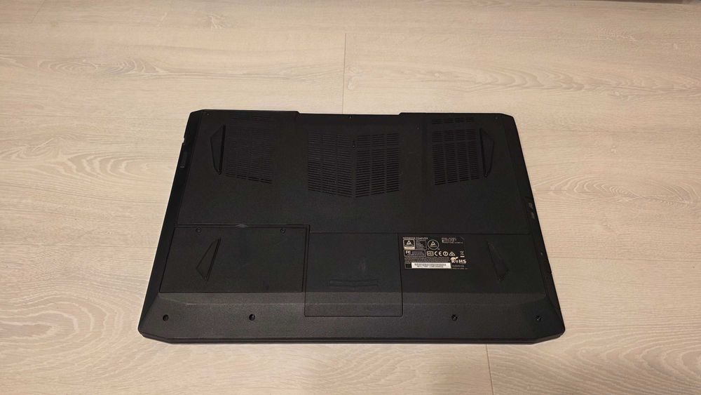 GAMING Clevo N170RF1 i7 16GB 256GB SSD 1TB HDD GTX 965m 4GB