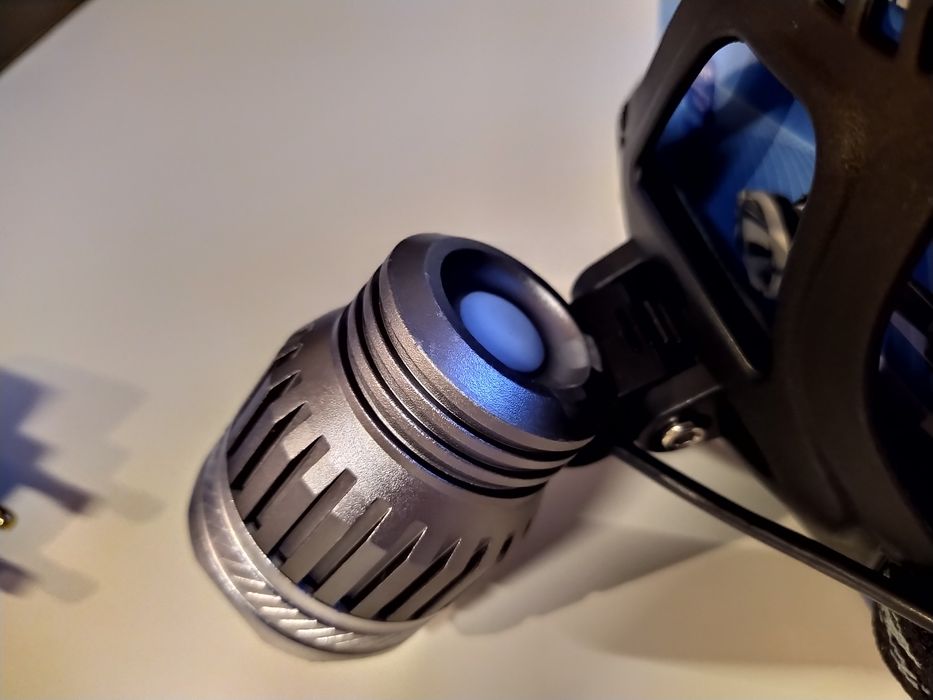 Lanterna frontala cu led XML T6 pescuit , camping , vanatoare
