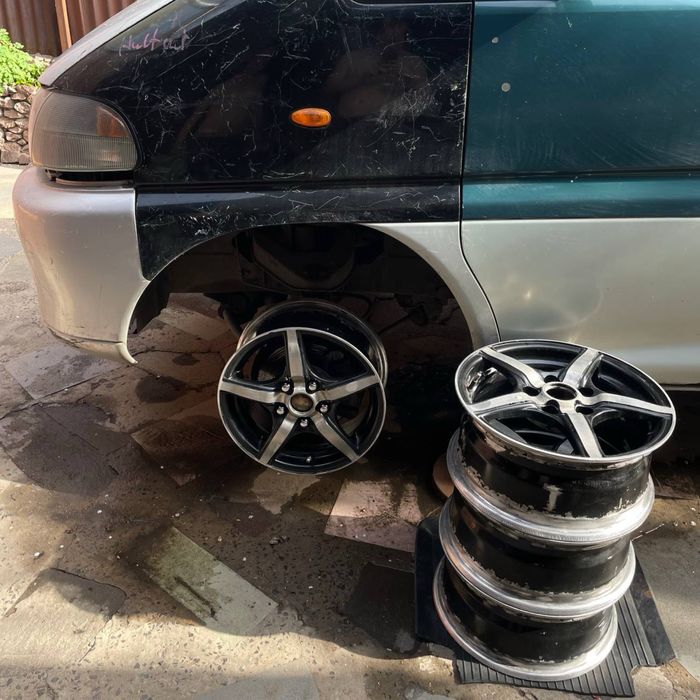 Диски Mitsubishi Delica