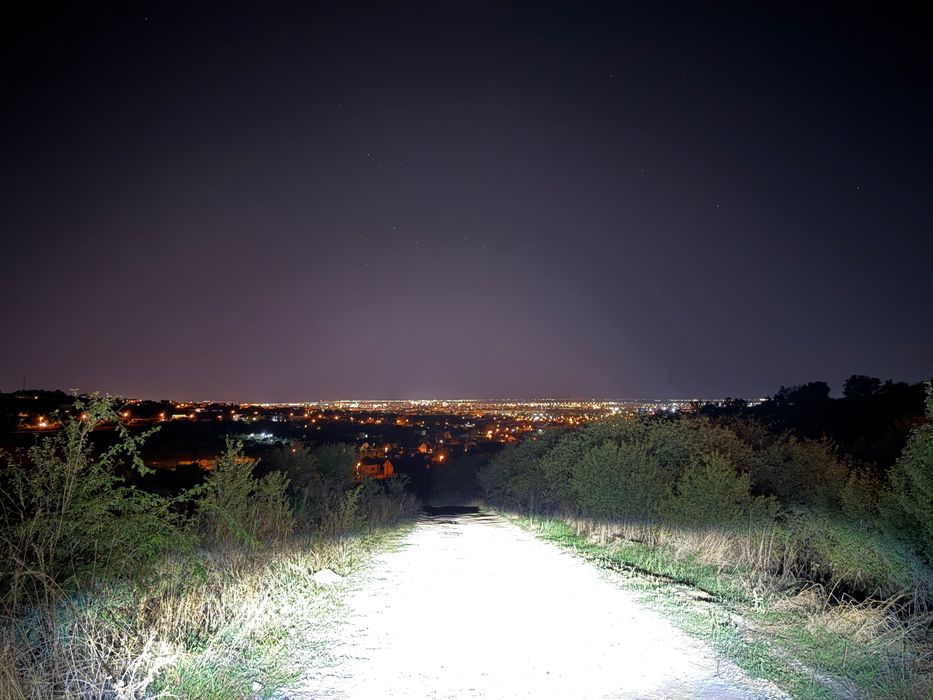 Teren intravilan 840 mp, front 22.41 ml Paleu/Oradea cu view spre oras