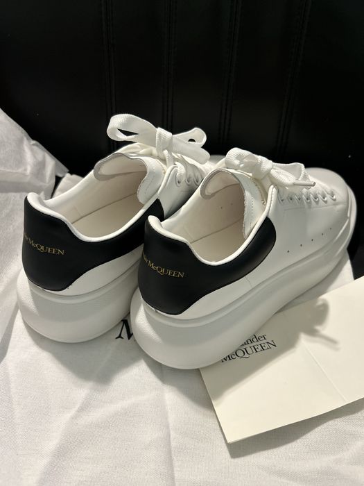 Alexander McQueen (41)