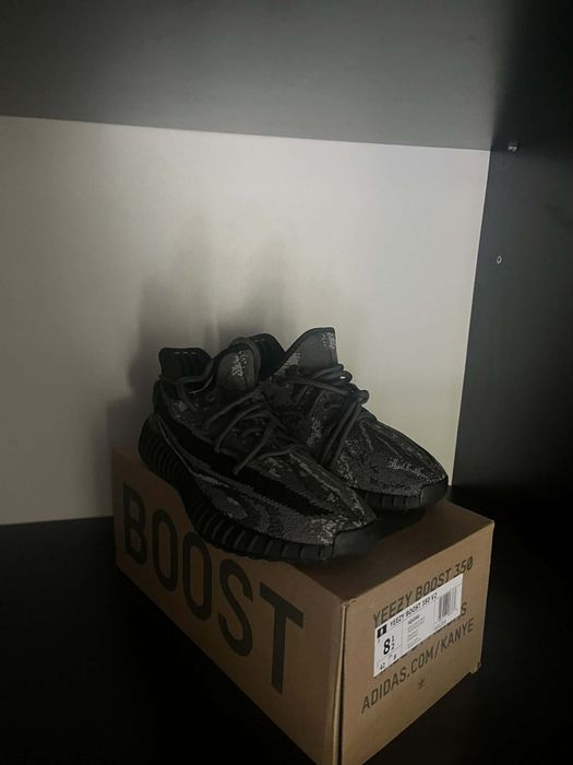 Yeezy boost 350 grey