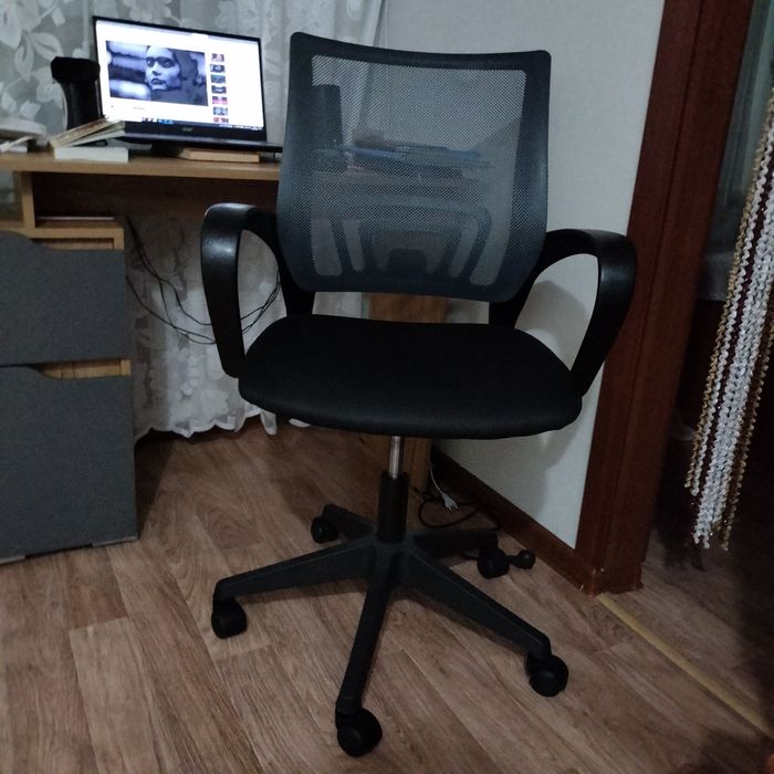 Компьютерный стул