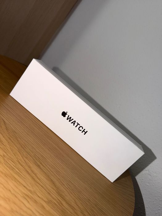 Смарт часовник - Apple Watch SE 3 40mm GPS – Starlight