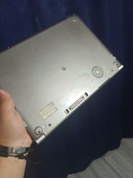 Laptop Toshiba z30 a