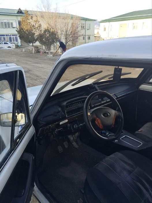 Moshina idealni minishga tayyor