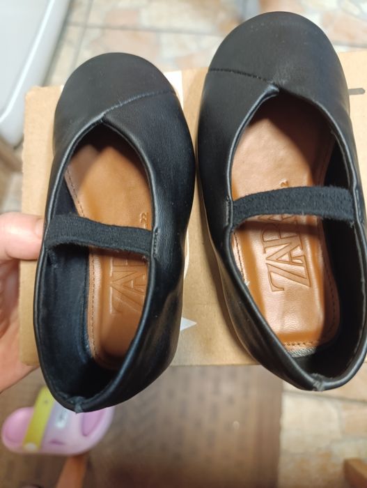 Обувки тип балеринки марка зара